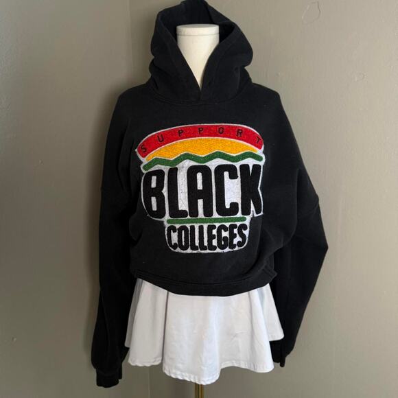 Black red embroidered hoodie - Picture 1 of 6